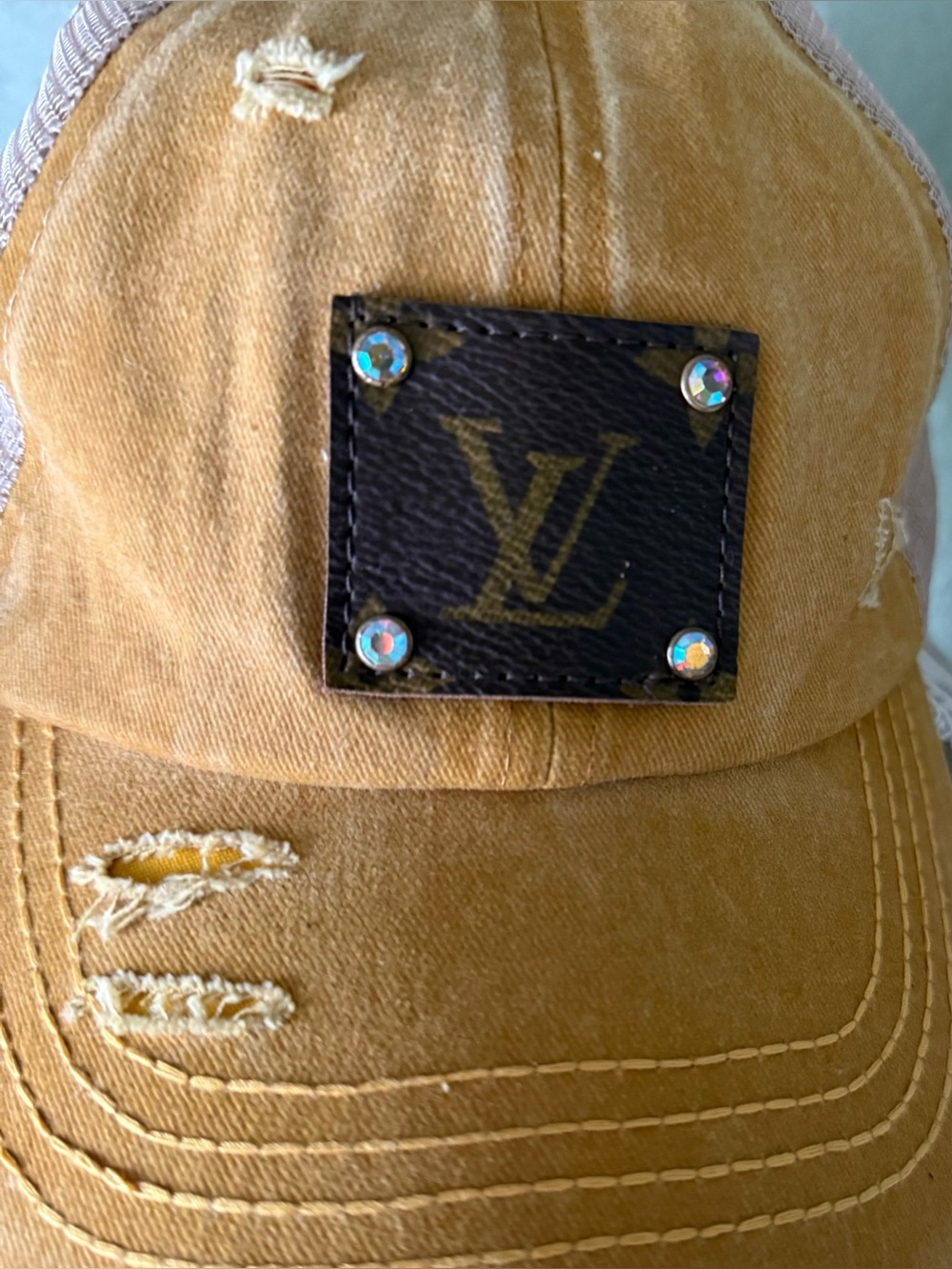 Distressed Rhinestone Detail - Picture 2 of 11